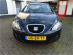 Seat Leon - 2.0 FSI Businessline Navi / trekhaak / pdc / 17inch lichtmetalen wielen - 1 - Thumbnail