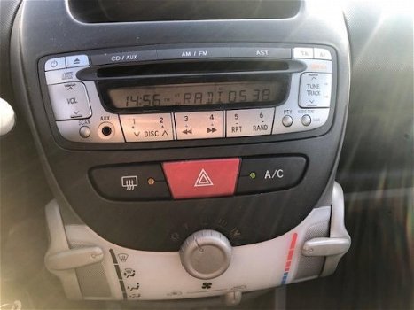 Toyota Aygo - 1.0-12V + airco lichtmetalen velgen - 1