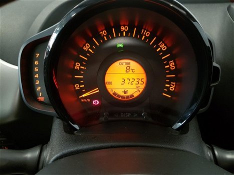 Peugeot 108 - 1.0 68pk 5D TOP Allure - 1