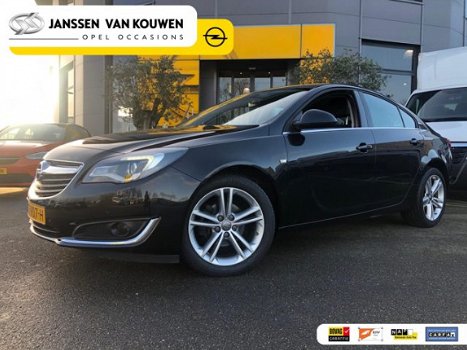 Opel Insignia - 1.4T 140pk 5D Business+ / Navi / Leder - 1