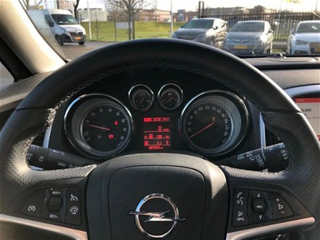 Opel Astra - 1.4T 120pk Sport+ / Navi / Camera / AGR / Xenon - 1