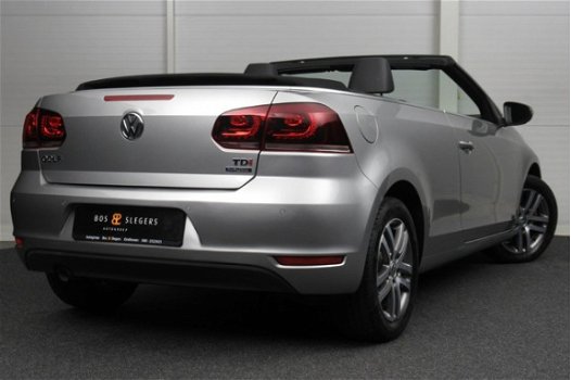 Volkswagen Golf - 1.6 TDI 105PK BlueMotion grootbeeld Navigatie - 1