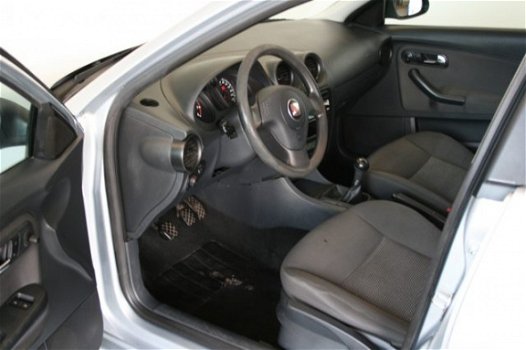 Seat Cordoba - 1.4-16V Stylance Nwe APK - 1