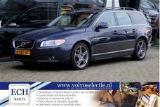 Volvo V70 - D3 5-cilinder Summum, Schuifdak, Leer, Xenon, Navi