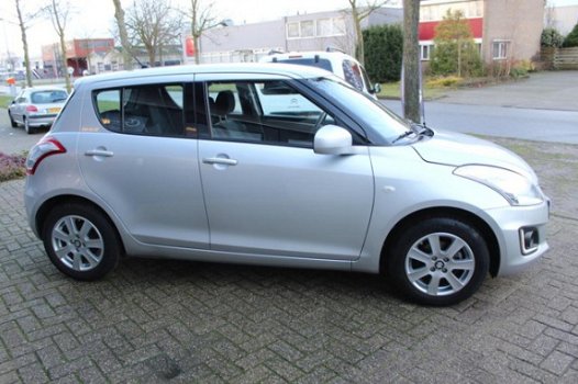 Suzuki Swift - 1.2 94PK 5Drs, Airco, CruiseCtrl, Trekhaak - 1