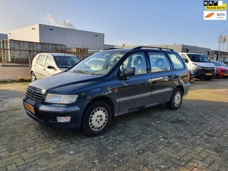 Mitsubishi Space Wagon - 2.4 GDI GLXi 6p. Airco - 1