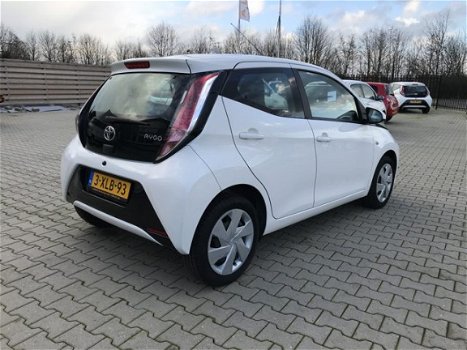 Toyota Aygo - 1.0 VVT-i x-play - 1