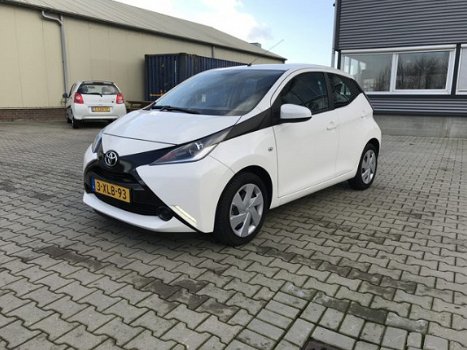 Toyota Aygo - 1.0 VVT-i x-play - 1