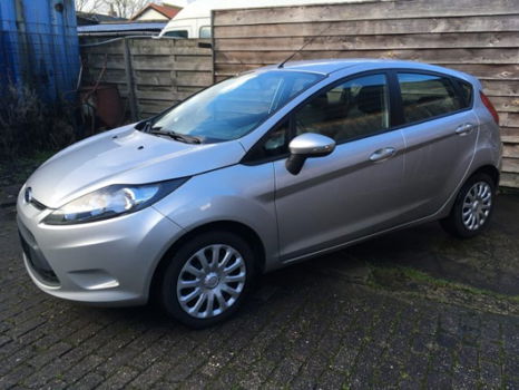 Ford Fiesta - 1.25 Limited In nette staat, lage km stand , Airco, 5 deurs. - 1