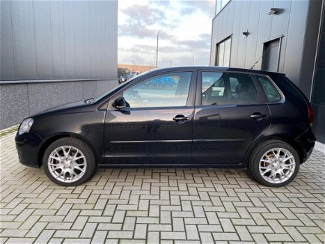 Volkswagen Polo - 1.2-12V Trendline Nwe APK/Airco/5-deurs/NAP - 1