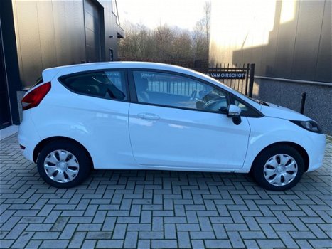 Ford Fiesta - 1.25 Ghia NWE APK/Airco/Elekt.ramen/AUX/NAP - 1