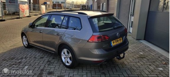 Volkswagen Golf Variant - 1.6 TDI Highline - 1