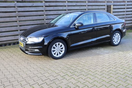 Audi A3 Limousine - 1.4 TFSI Ambition Sportstoelen / Airco / Chrome pakket / 6 Maand Bovag garantie - 1