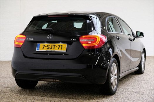 Mercedes-Benz A-klasse - 180 CDi 109pk 6-bak Edition | Xenon | PDC | Cruise - 1