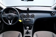 Mercedes-Benz A-klasse - 180 CDi 109pk 6-bak Edition | Xenon | PDC | Cruise