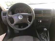 Volkswagen Golf - 1.4-16V *NIEUWE APK*AIRCO