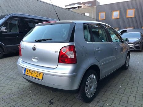 Volkswagen Polo - 1.4-16V Comfortline AUTOMAAT 5D AIRCO CRUISE - 1