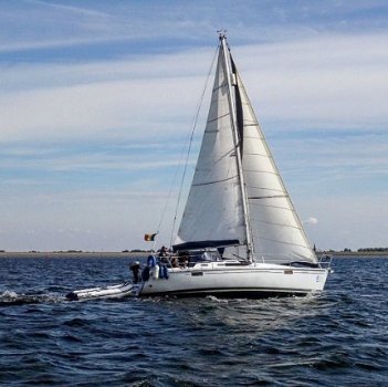 Beneteau Oceanis 320 - 1