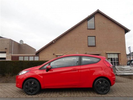 Ford Fiesta - 1.25 Trend AIRCO, ZEER MOOIE SPORTIEVE AUTO, Inruil Mogelijk - 1