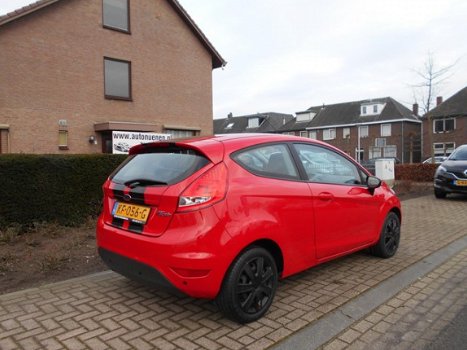 Ford Fiesta - 1.25 Trend AIRCO, ZEER MOOIE SPORTIEVE AUTO, Inruil Mogelijk - 1