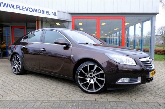 Opel Insignia - 2.0 CDTI EcoFLEX Cosmo 5-Deurs 160pk Leder/Xenon/Clima/Navi/Enz - 1