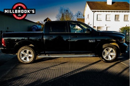 Dodge Ram 1500 - 5.7 V8 Crew Cab 5'7 Sport HEMI 400PK 4x4 LPG-G3 30 maal RAM op voorraad - 1