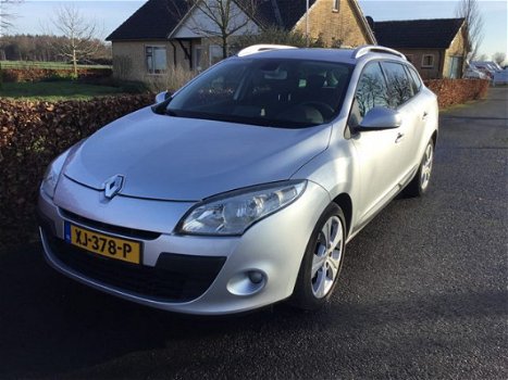 Renault Mégane Estate - 1.9 dCi 131 PK Privilége AIRCO CRUISECONTROL 103700 KM BJ 2011 - 1