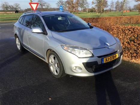 Renault Mégane Estate - 1.9 dCi 131 PK Privilége AIRCO CRUISECONTROL 103700 KM BJ 2011 - 1