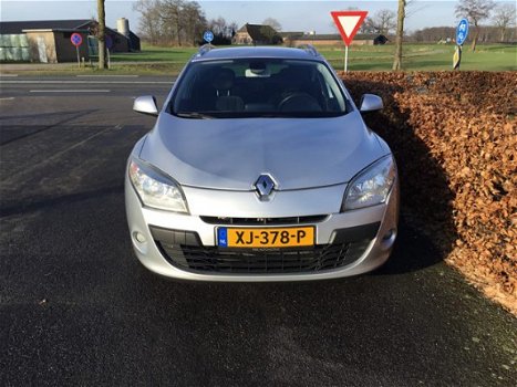 Renault Mégane Estate - 1.9 dCi 131 PK Privilége AIRCO CRUISECONTROL 103700 KM BJ 2011 - 1