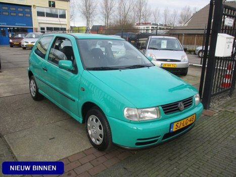 Volkswagen Polo - 1.6, Automaat, Stuurbekrachtiging, 1e eigenaar - 1