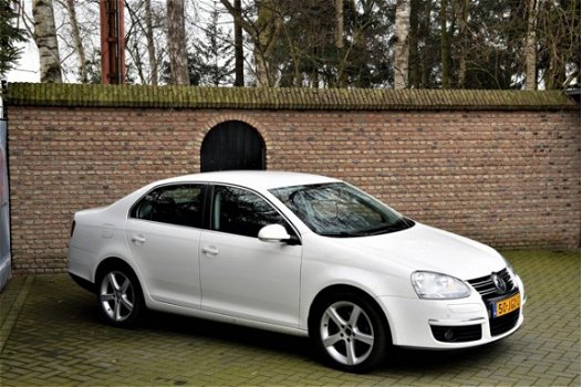 Volkswagen Jetta - 1.4 TSi 122pk Comfortline Navigatie - 1