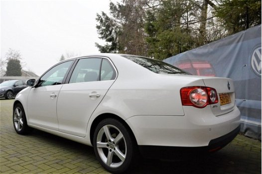 Volkswagen Jetta - 1.4 TSi 122pk Comfortline Navigatie - 1