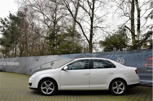 Volkswagen Jetta - 1.4 TSi 122pk Comfortline Navigatie - 1