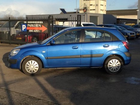 Kia Rio - 1.4 X-tra 5-DEURS, AIRCO, APK TOT 18-01-2021, 4X ELEK-RAMEN, RADIO-CD-NAVIGATIE, CENT-VERG - 1