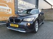 BMW X1 - SDrive20i Business Dealer onderhouden Climate & Cruise control, Navigatie, PDC, Zonnedak, - 1 - Thumbnail