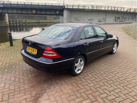 Mercedes-Benz C-klasse - 240 Elegance Zeer mooie auto geen roest moet gezien worden super staat - 1