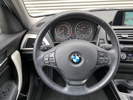 BMW 1-serie - 116i /NAVI/STOELVERWARMING/LED/18INCH - 1