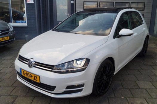 Volkswagen Golf - 1.4 TSI ACT Highline / Navi / Pano / Automaat / Full-Option - 1