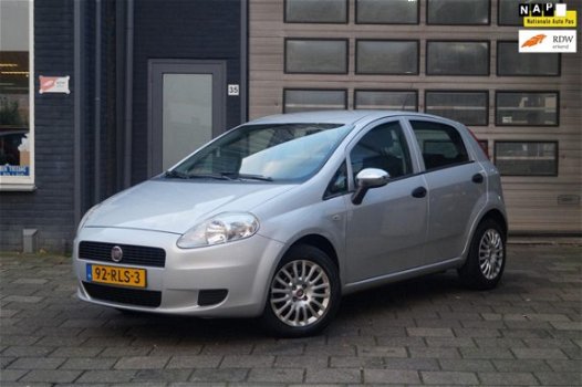 Fiat Grande Punto - 1.3 M-Jet Actual / Elek-Pakket / Airco / 5-DRS / N.A.P - 1