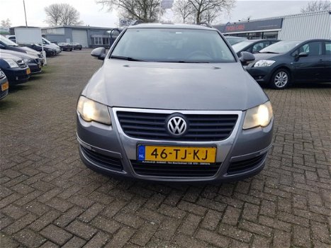 Volkswagen Passat Variant - 2.0 TDI Comfortline DSG NAVI - 1