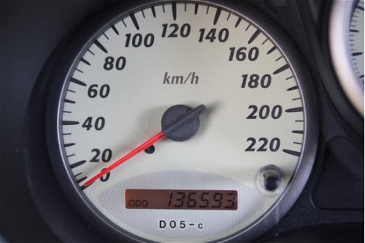 Toyota RAV4 - 2.0-16V VVT-I / BJ-2003 / 136, 593 km NAP / Airco nieuwe automaat bij 133.000 km - 1