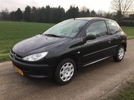 Peugeot 206 - 1.4 One-line met Airco&N.A.P - 1