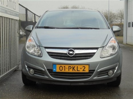 Opel Corsa - 1.2-16V Color Edition - 1