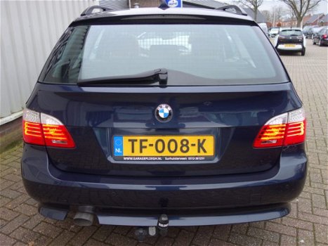 BMW 5-serie Touring - 520D 150pk Aut6 *Voll-onderh* Leer Pano-dak Navi Trekh High Executive - 1