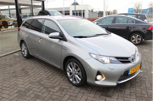 Toyota Auris Touring Sports - 1.8 Hybrid Lease Pro | Rijklaar | Camera | Pano | Navi | Stoelverwarmi - 1