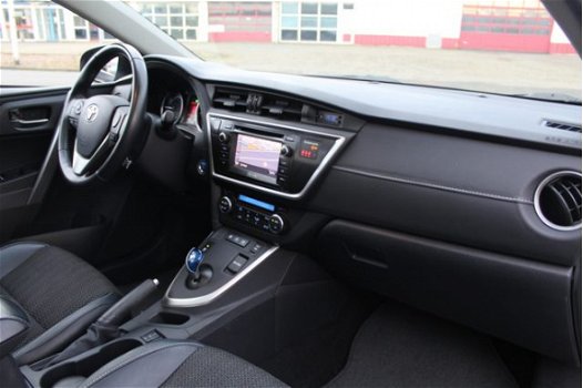 Toyota Auris Touring Sports - 1.8 Hybrid Lease Pro | Rijklaar | Camera | Pano | Navi | Stoelverwarmi - 1