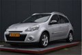 Renault Clio Estate - 1.5 dCi Night & Day - 1 - Thumbnail