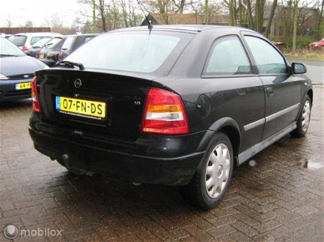 Opel Astra - 1.6 GL - 1