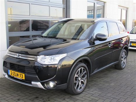 Mitsubishi Outlander - 2.0 PHEV Executive Edition X-Line Automaat incl. BTW Leder Dealer onderhouden - 1