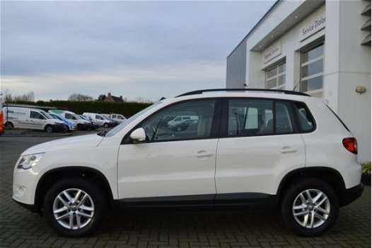 Volkswagen Tiguan - 1.4 TSI 150pk Comfort&Design | Navigatie | Airco | Cruise control | Trekhaak | 1 - 1